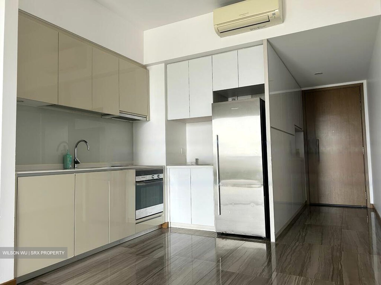 Lakeville (D22), Condominium #563788961